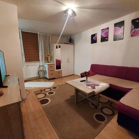 Ada Apartman Appartement Sarajevo Buitenkant foto