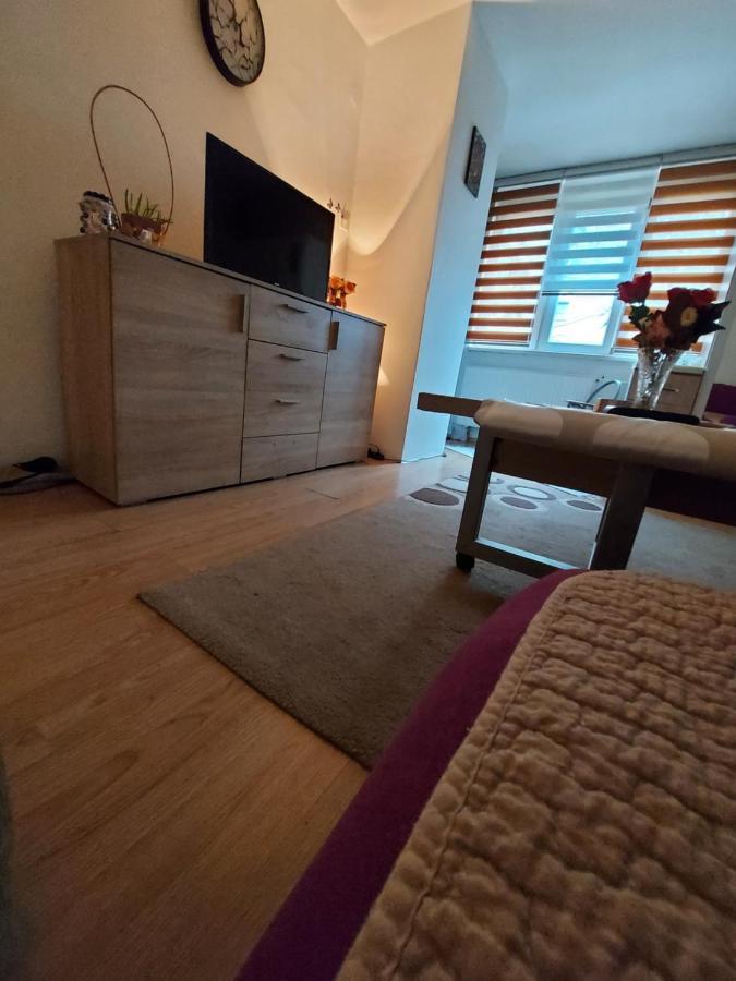 Ada Apartman Appartement Sarajevo Buitenkant foto