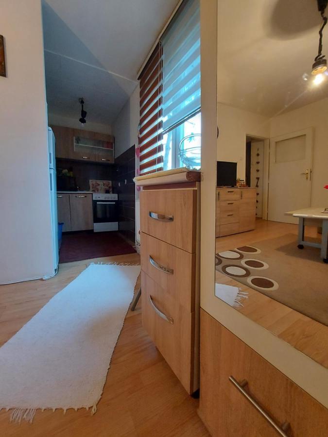 Ada Apartman Appartement Sarajevo Buitenkant foto