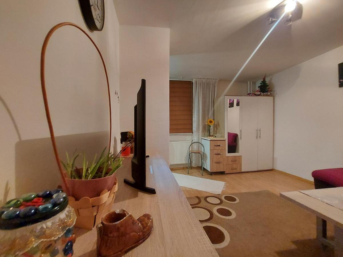 Ada Apartman Appartement Sarajevo Buitenkant foto