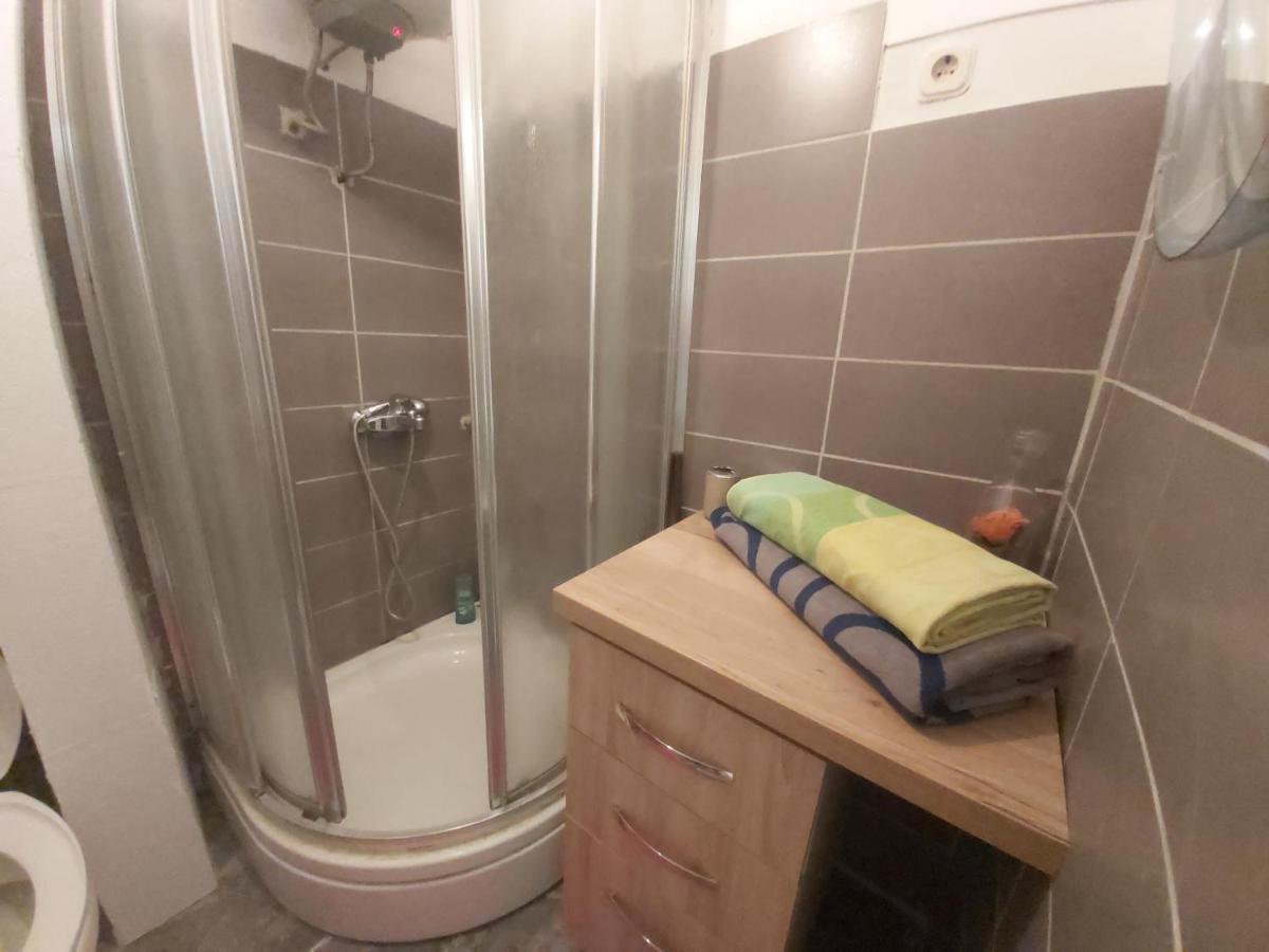 Ada Apartman Appartement Sarajevo Buitenkant foto