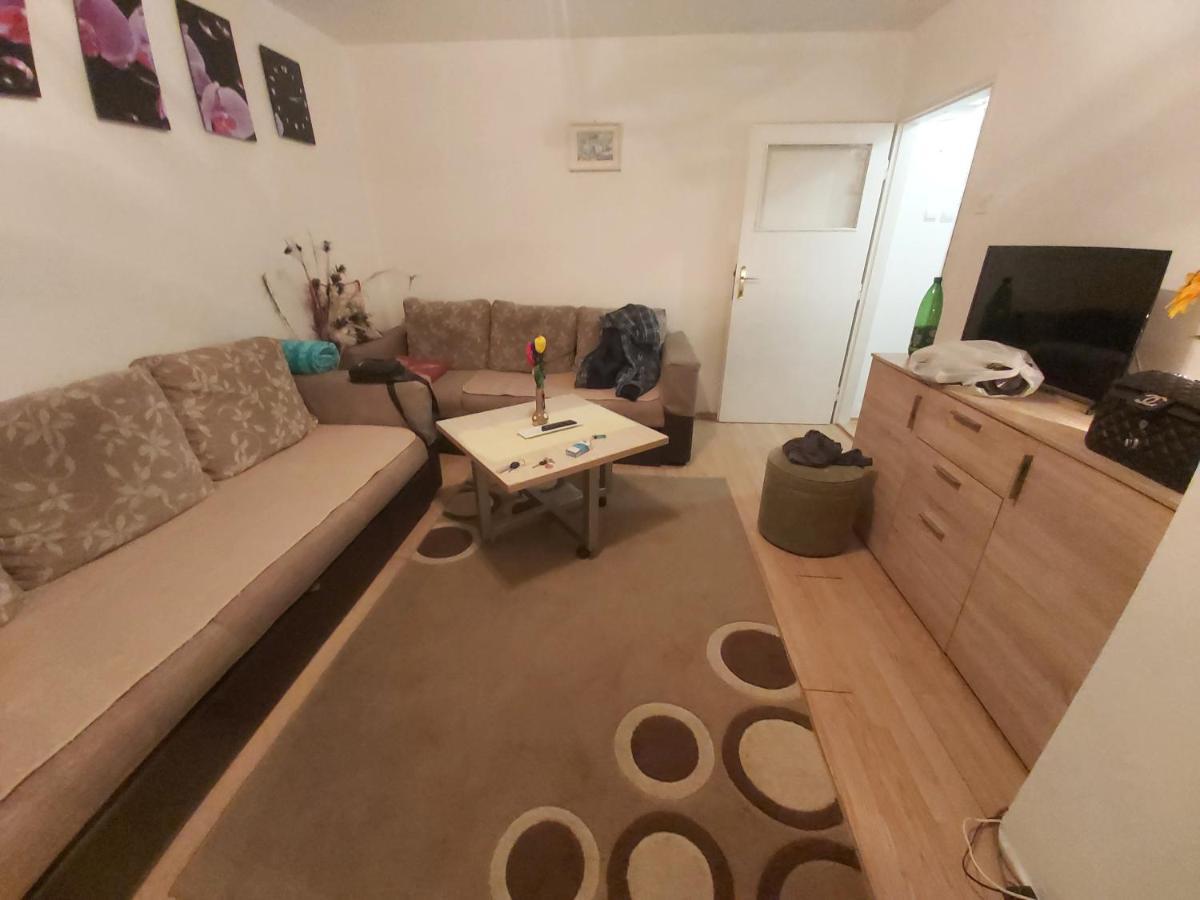 Ada Apartman Appartement Sarajevo Buitenkant foto